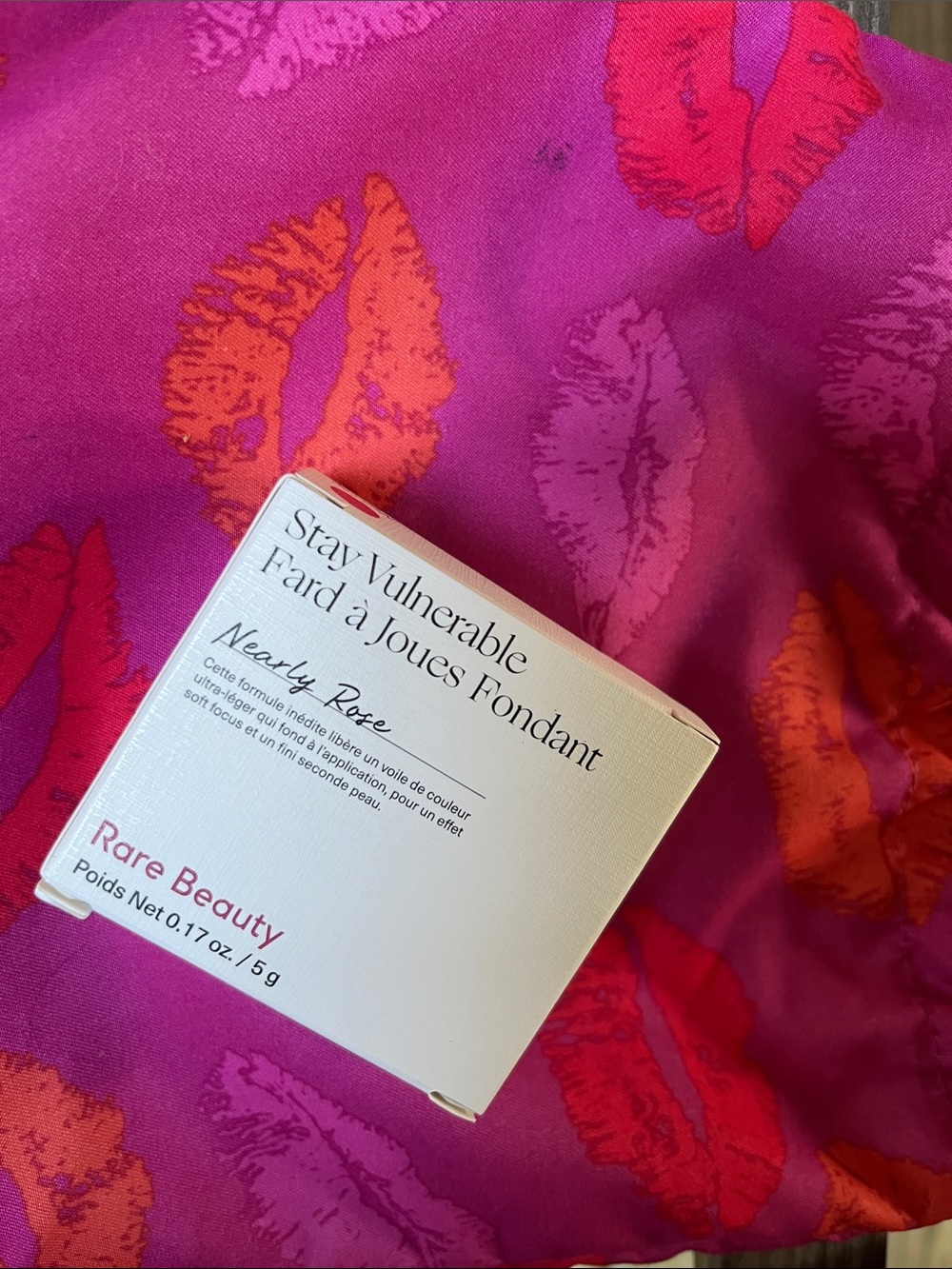 Rare Beauty Stay Vulnerable Cream Blush - cream & pink packaging